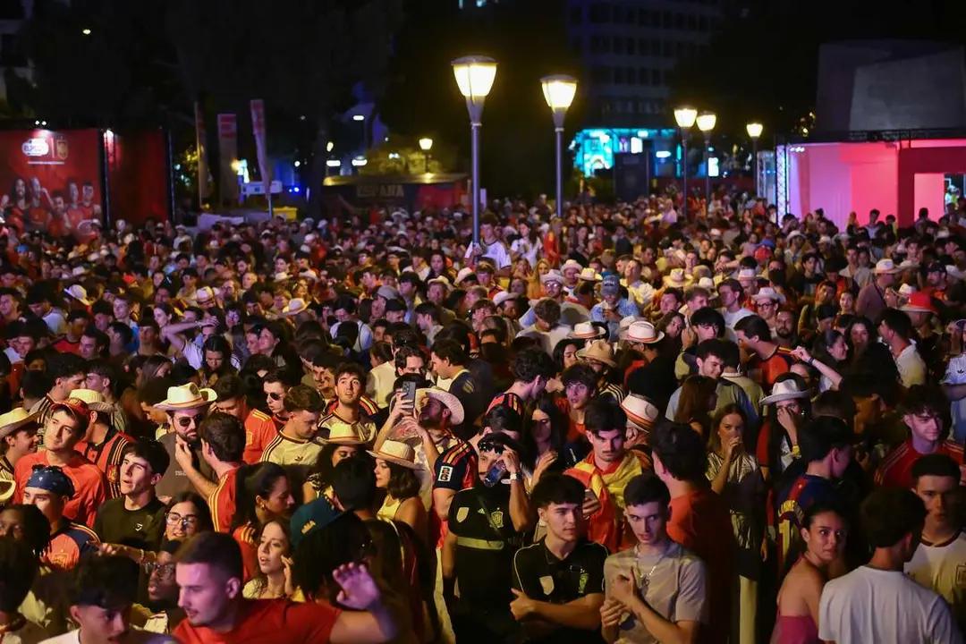 Evitar el alcohol y el uso constante de redes sociales, consejos expertos para huir de riesgos en la final del Mundial