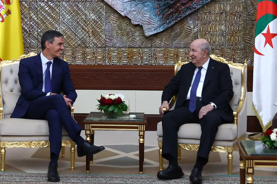 El presidente del Gobierno, Pedro S&aacute;nchez, y el presidente de Argelia, Abdelmadjid Tebboune, en Argel, Argelia, a 20 de julio de 2026.  