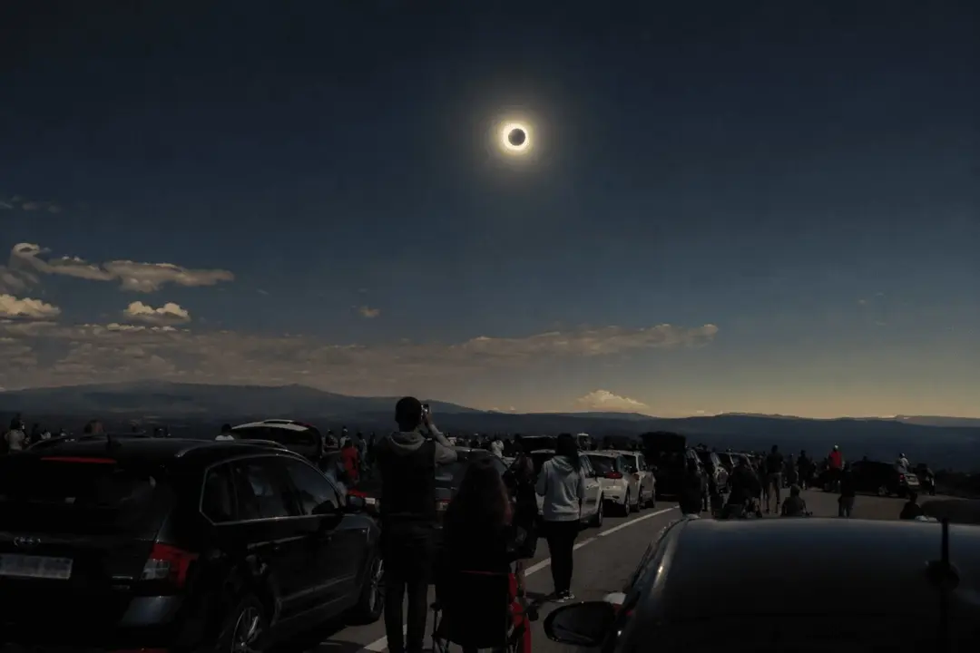 Eclipse Solar total.
