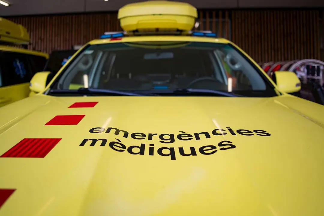 Archivo - Ambulancias en la nueva sede del SEM, a 18 de febrero de 2026, en L&acute;Hospitalet de Llobregat, Catalunya (Espa&ntilde;a). 