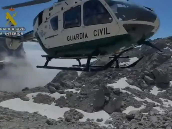 Archivo - Imagen de recurso de un helic&oacute;ptero de rescate de la Guardia Civil.