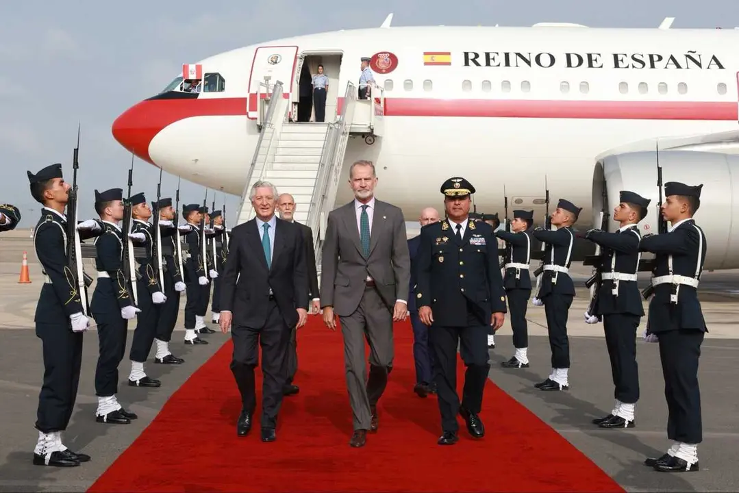 El Rey a su llegada a Lima para asistir a los actos de la toma de posesi&oacute;n como presidenta de Keiko Fujimori