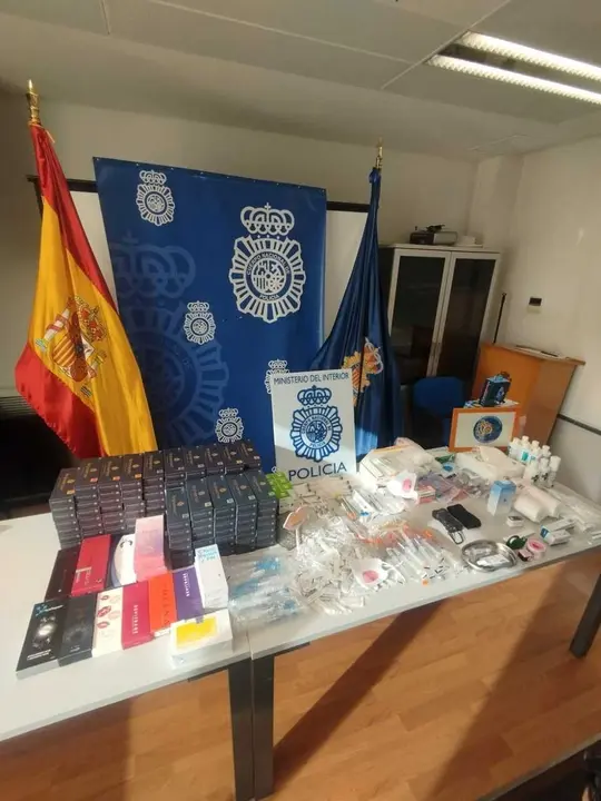 Investigan una cl&iacute;nica de est&eacute;tica ilegal itinerante que operaba desde apartamentos tur&iacute;sticos