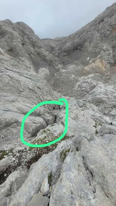 Sima de Picos de Europa de la que se ha retirado una tonelada de residuos