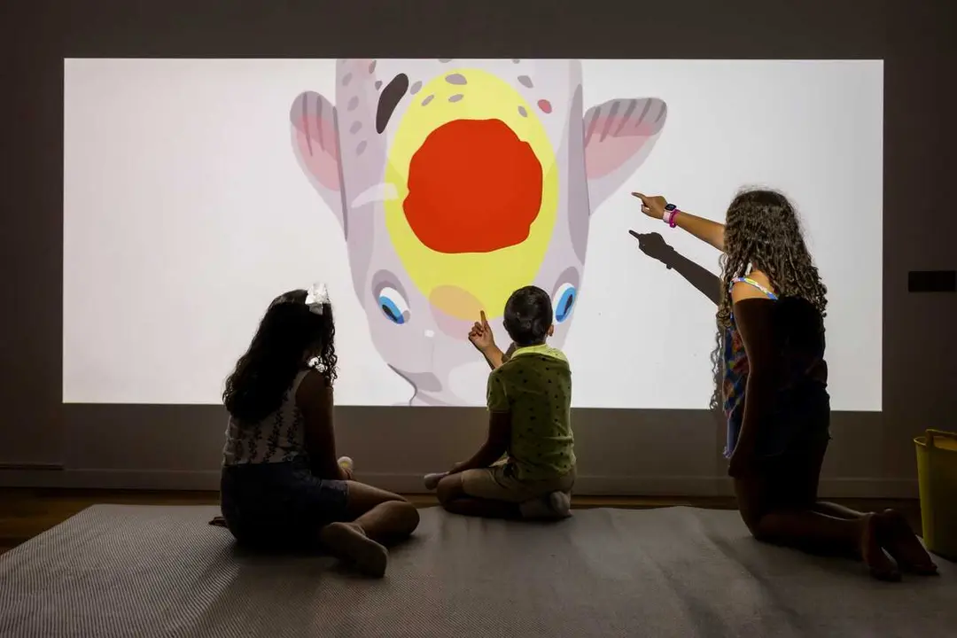 El rinc&oacute;n de luz y color. Espacio art&iacute;stico de juego libre para primera infancia &copy; Miguel Lorenzo