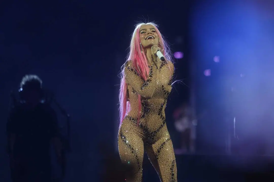 Archivo - La cantante Karol G durante una actuaci&oacute;n, en el Santiago Bernab&eacute;u, a 20 de julio de 2024, en Madrid (Espa&ntilde;a). 