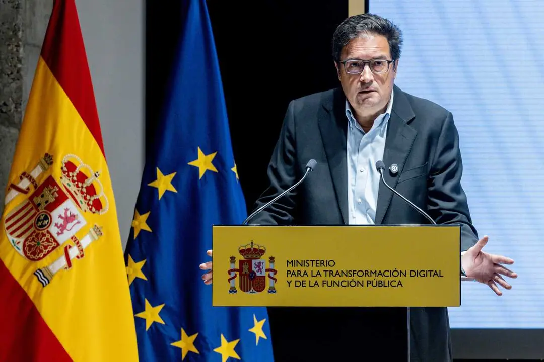 El ministro para la Transformaci&oacute;n Digital y de la Funci&oacute;n P&uacute;blica, &Oacute;scar L&oacute;pez, presenta un avance de las consultas que la ciudadan&iacute;a ha realizado entre enero y junio de este a&ntilde;o al servicio 017 &lsquo;Tu ayuda en Ciberseguridad&rsquo;, en el Ministerio para la Tran