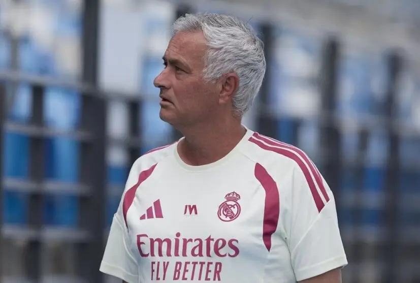 Jos&eacute; Mourinho en el entrenamiento del Real Madrid