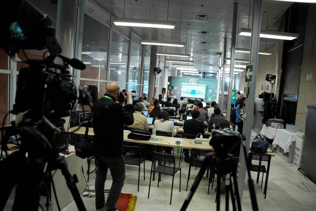 Archivo - Medios de comunicaci&oacute;n en sala de prensa
