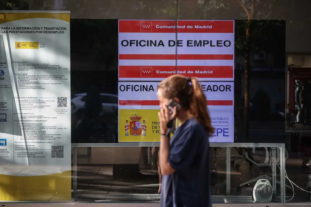 Archivo - Fachada de una Oficina de Empleo