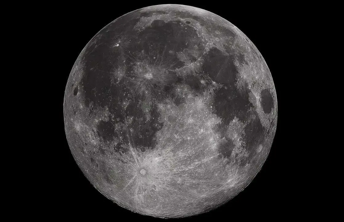 Archivo - Un experimento de la NASA muestra que el viento solar puede hacer agua en la Luna