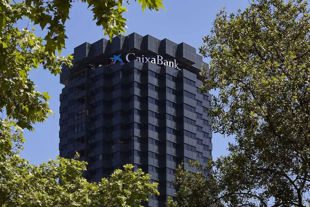 Archivo - Sede de CaixaBank