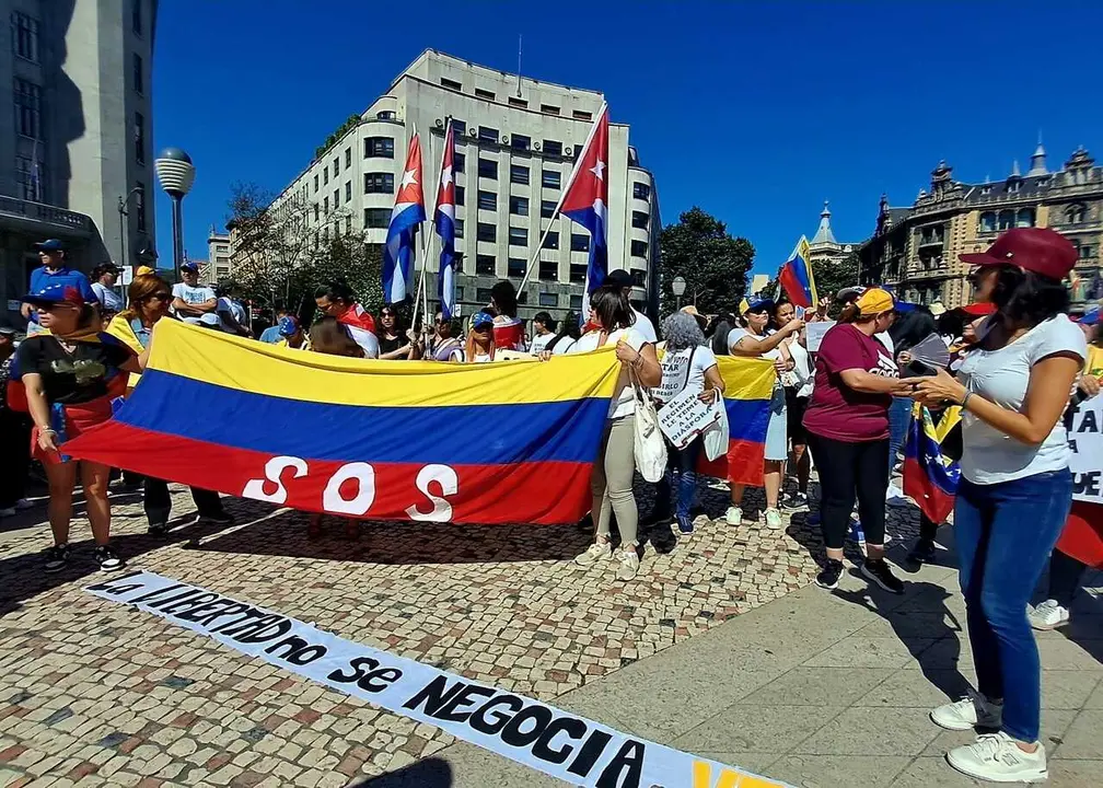 Archivo - Decenas de venezolanos denuncian en Bilbao el 'fraude electoral' en Venezuela 
