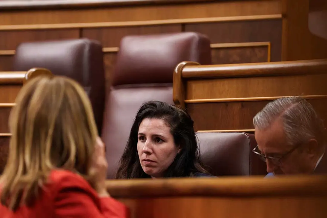 Archivo - La diputada de VOX Roc&iacute;o de Meer durante una sesi&oacute;n plenaria, en el Congreso de los Diputados, a 18 de noviembre de 2025, en Madrid (Espa&ntilde;a). El Pleno del Congreso debate y vota hoy la Proposici&oacute;n de Ley de modificaci&oacute;n de la Ley Org&aacute;nica 5/2000