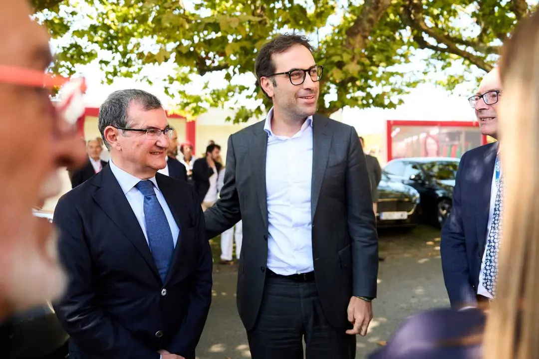 El vicepresidente primero y titular de Econom&iacute;a, Carlos Cuerpo, participa en el 40 Encuentro de AMETIC, en el Palacio de la Magdalena, a 2 de septiembre de 2026, en Santander, Cantabria (Espa&ntilde;a). El foro, celebrado en Santander dentro de los cursos de ver