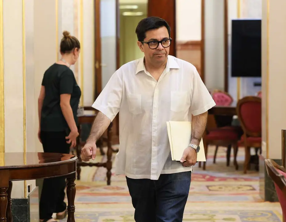 Archivo - El secretario primero de la Mesa y diputado de Sumar, Gerardo Pisarello
