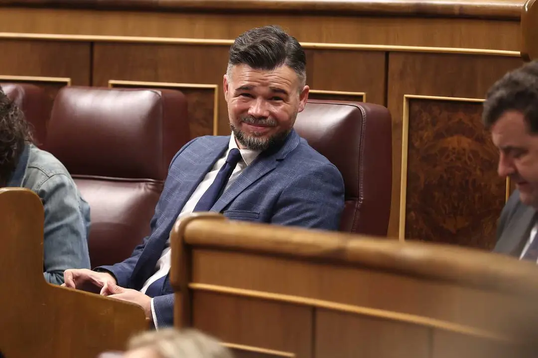 El portavoz de ERC en el Congreso, Gabriel Rufian, durante una sesi&oacute;n plenaria