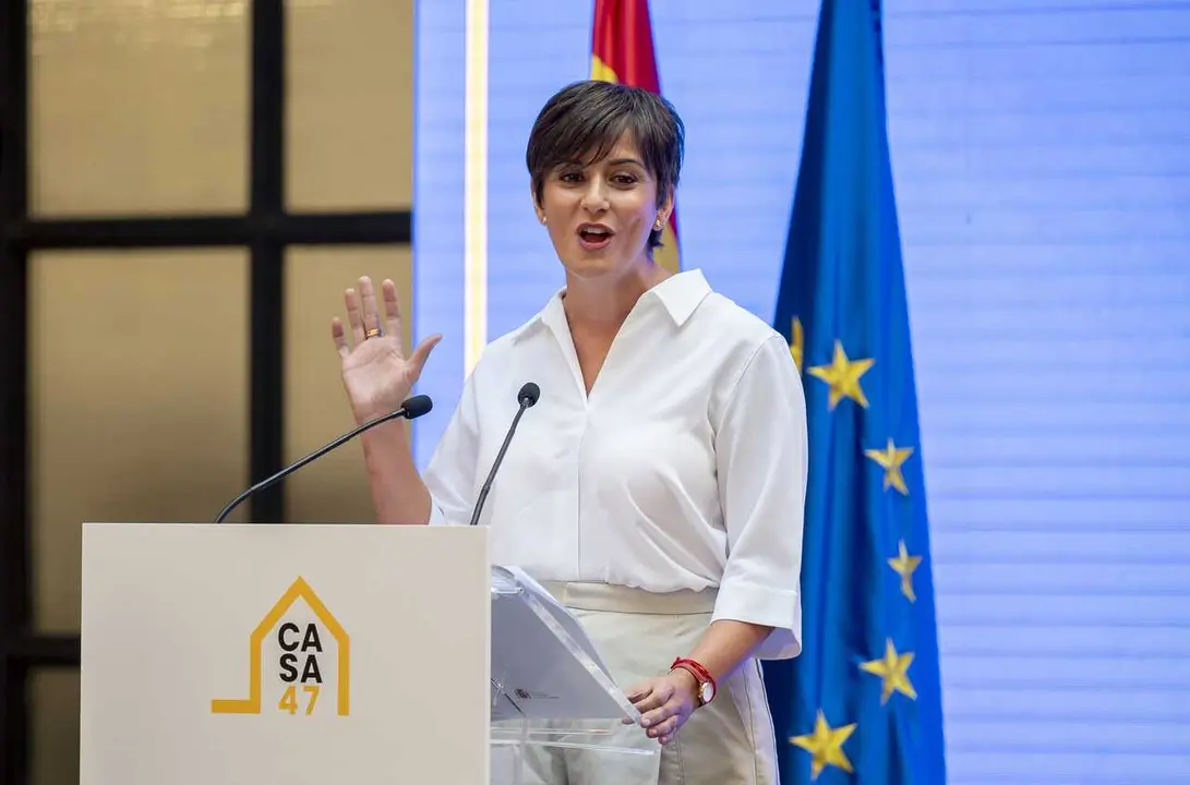 La ministra de Vivienda, Isabel Rodr&iacute;guez
