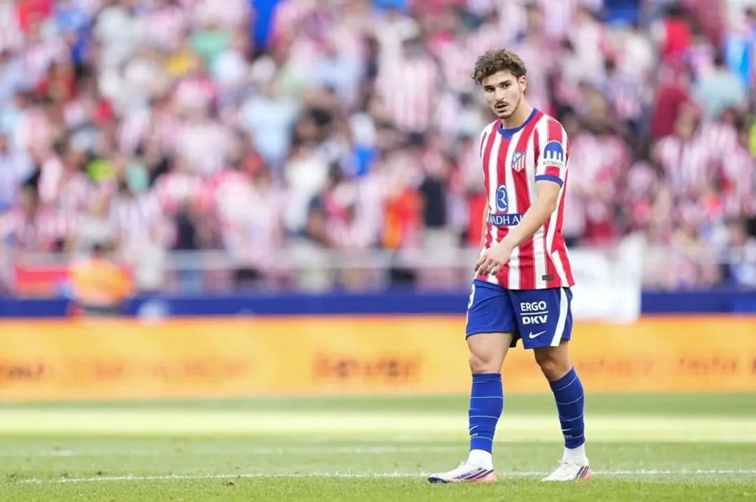 Juli&aacute;n &Aacute;lvarez