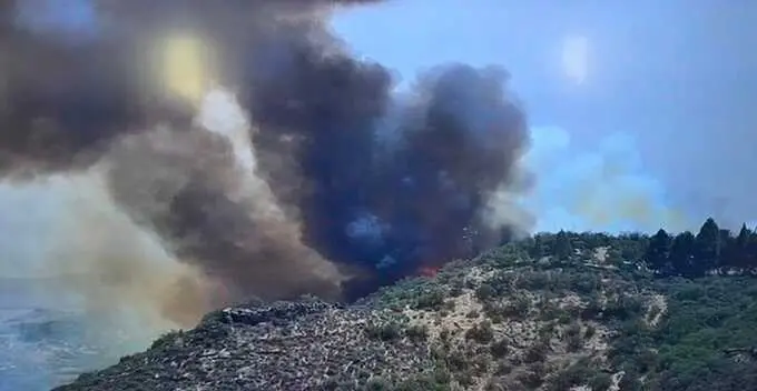 Declarado un incendio de 'alto potencial' cerca de Cazadores (Gran Canaria)