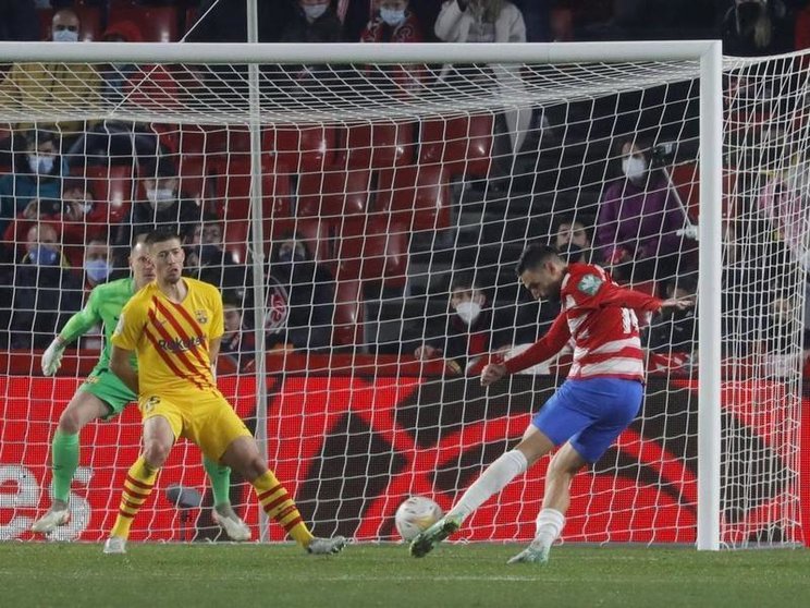 <p> El gol de Antonio Puertas para empatar ante el Barcelona </p>
