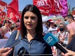 <p> Noemí Cruz en la manifestación del 1 de mayo - PSOE </p>