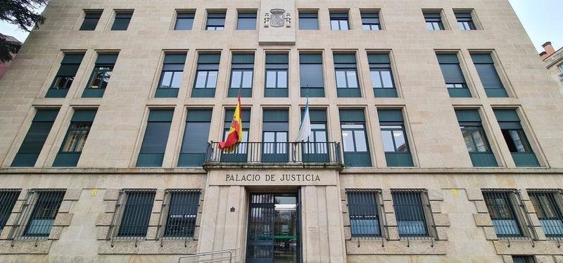 <p> Audiencia Provincial de Ourense </p>
