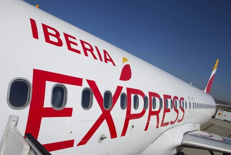 <p> Avión de Iberia Express </p>