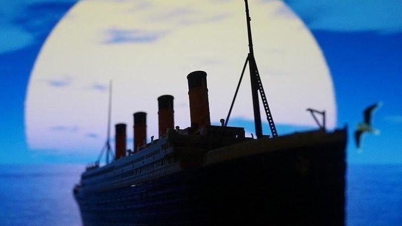  <Archivo> Titanic 