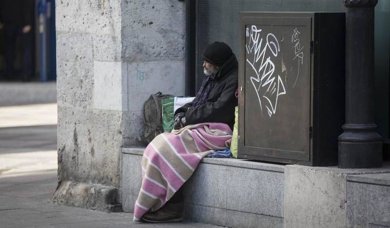  Persona sin hogar. Imagen de archivo 