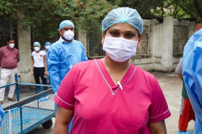  Enfermera en la India. Twitter 
