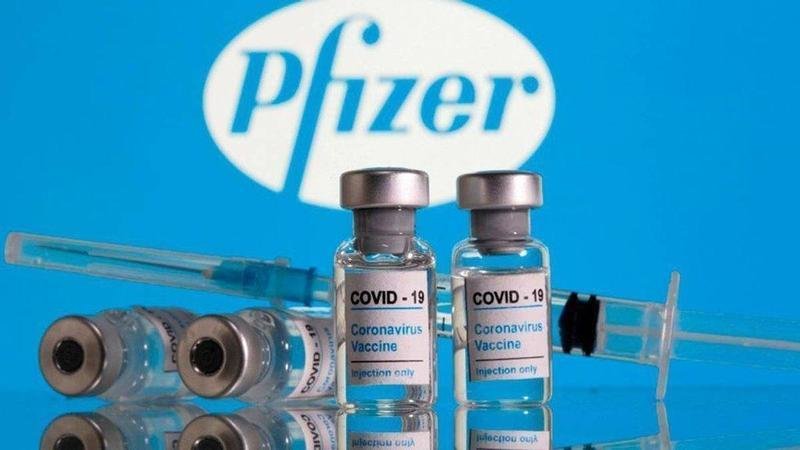  Vacuna Pfizer. 
