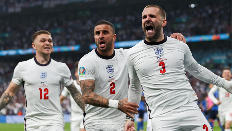  Luke Shaw celebra su gol en la final de la EURO 2020
The FA via Getty Images 