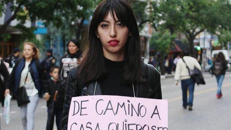  27 carteles de marchas feministas que tienen toda la razón del mundo 