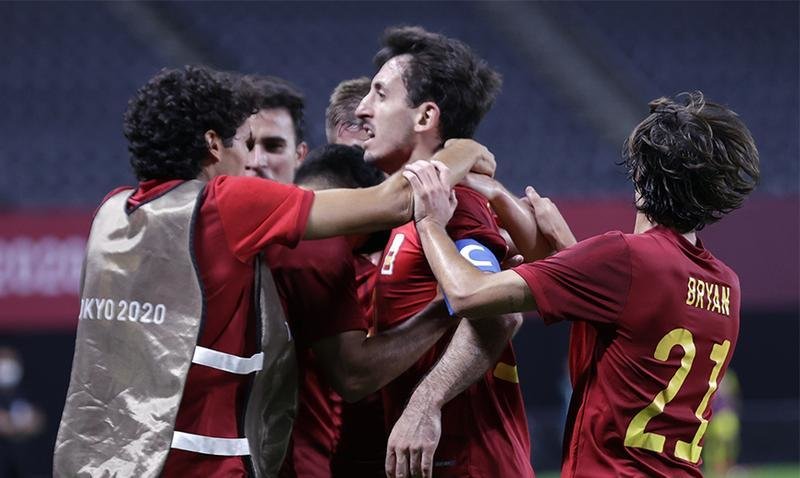  Los jugadores celebran el gol de Oyarzábal | @SEFútbol 
