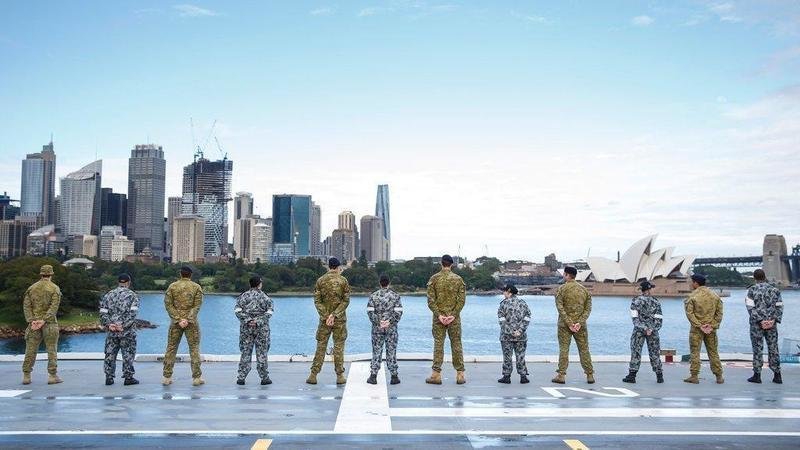  Grupo de soldados y marines australianos - Facebook - Royal Australian Navy 