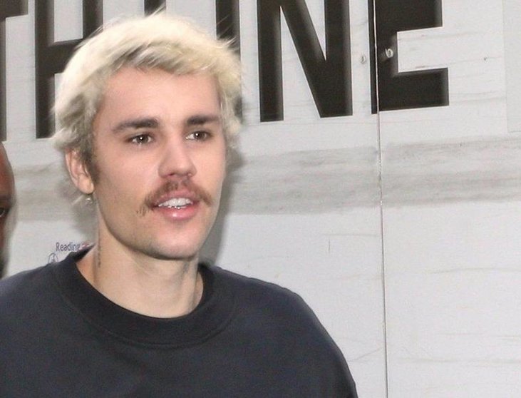 Archivo - FILED - 11 February 2020, United Kingdom, London: Canadian pop singer Justin Bieber arrives at the Tape Nightclub in Mayfair, to launch his album "Changes". Bieber, 27, has postponed his planned concert tour in North America again due to the cor - Yui Mok/PA Wire/dpa - Archivo
