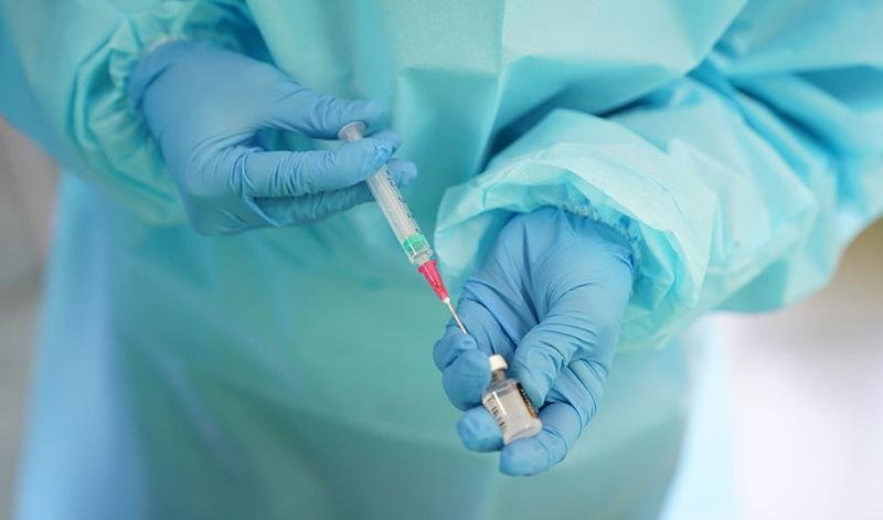  Andalucía completa la vacunación contra el Covid a la población diana con la autocita a partir de 12 años 