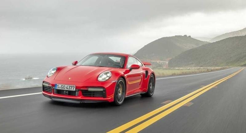 <p> Un Porsche 911 Turbo fue el vehículo con el que el conductor casi rompe el récord de velocidad de España. </p>