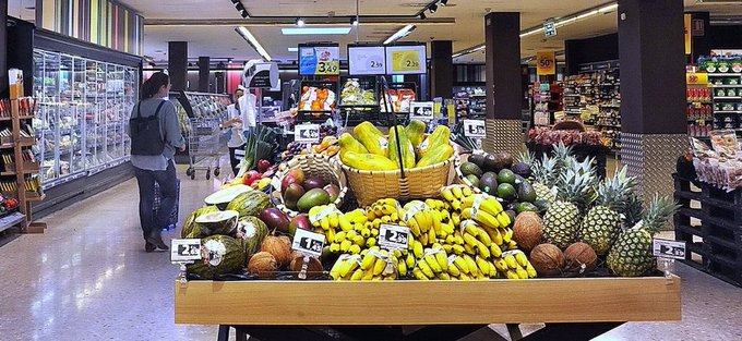 <p> Interior supermercado Eroski. Fuente: Twitter </p>