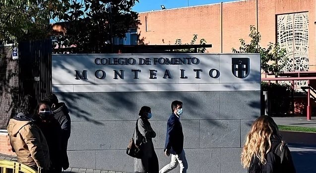<p> Colegio Montealto, donde tuvo lugar el accidente. </p>