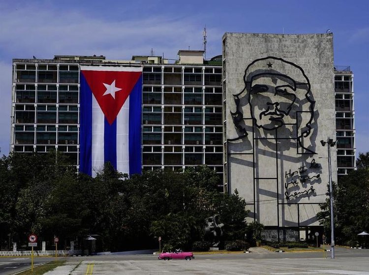 <p> Plaza de la Revolución, La Habana - ELIANA APONTE </p>