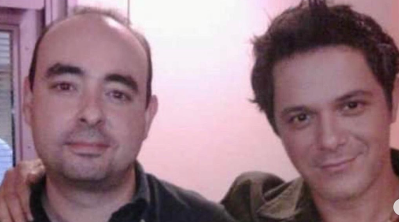 <p> Alejandro Sanz junto a su primo fallecido. IG </p>