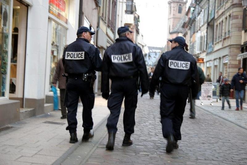 <p> Policía de Francia. </p>