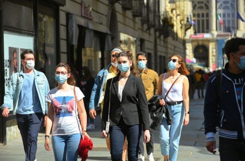 <p> Nuevas restricciones en Italia tras a creciente suma de contagios </p>
