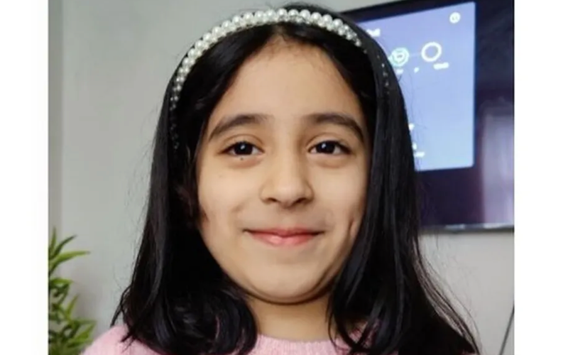 <p> Se ha perdido el rastro de Inayah Kausar, de 6 años, en Manchester </p>