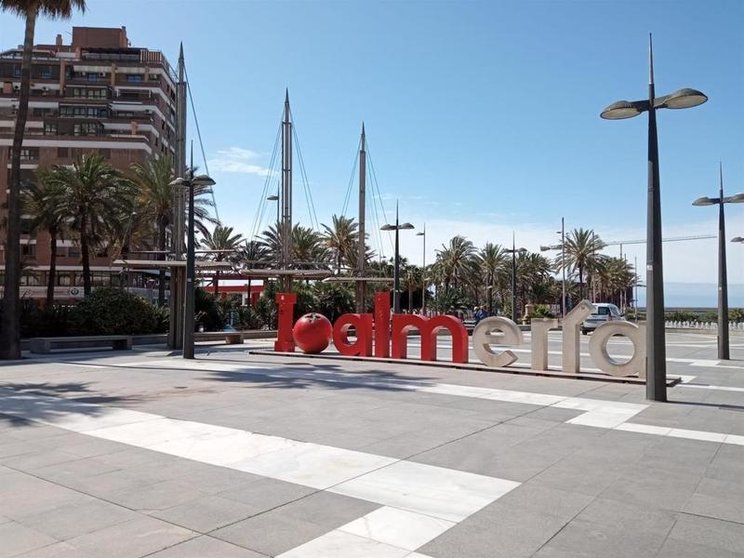 <p> Imagen de Almería capital, municipio con tasa por encima de 2.000 puntos </p>