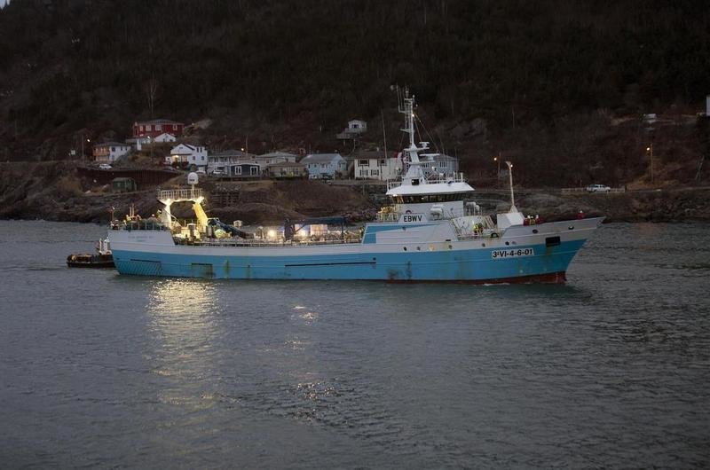 <p> El pesquero español 'Playa Menduiña Dos' a su llegada al Puerto de San Juan de Terranova, a 19 de febrero de 2022, en San Juan, Terranova </p>