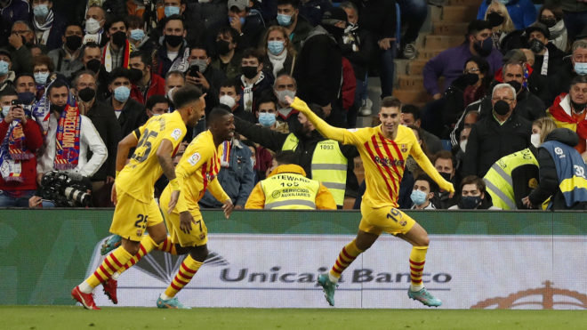 <p> Ferrán Torres celebrando el 3er gol del Barcelona frente al Real Madrid </p>