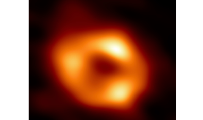 <p> Captada la primera imagen histórica del agujero negro del centro de la galaxia </p>